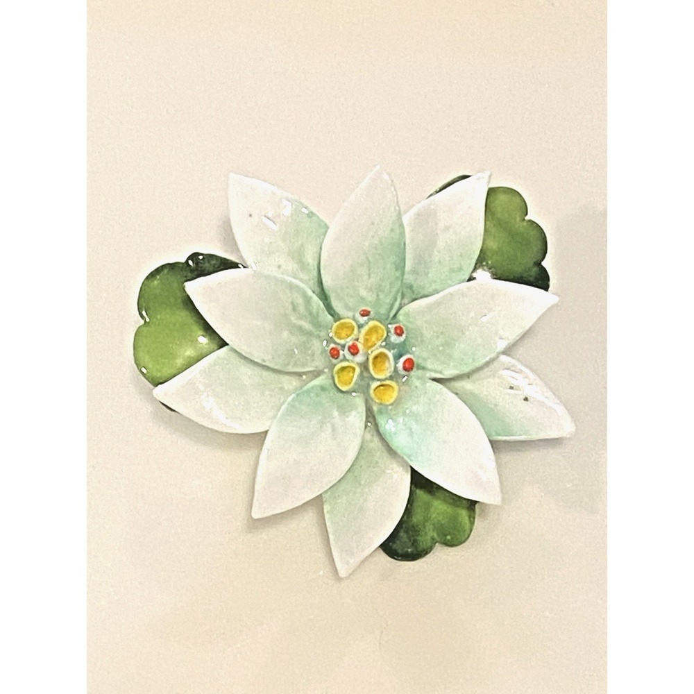 Vintage Cara China Staffordshire Brooch White Green Poinsettia Flower 2" Round - Picture 2 of 4